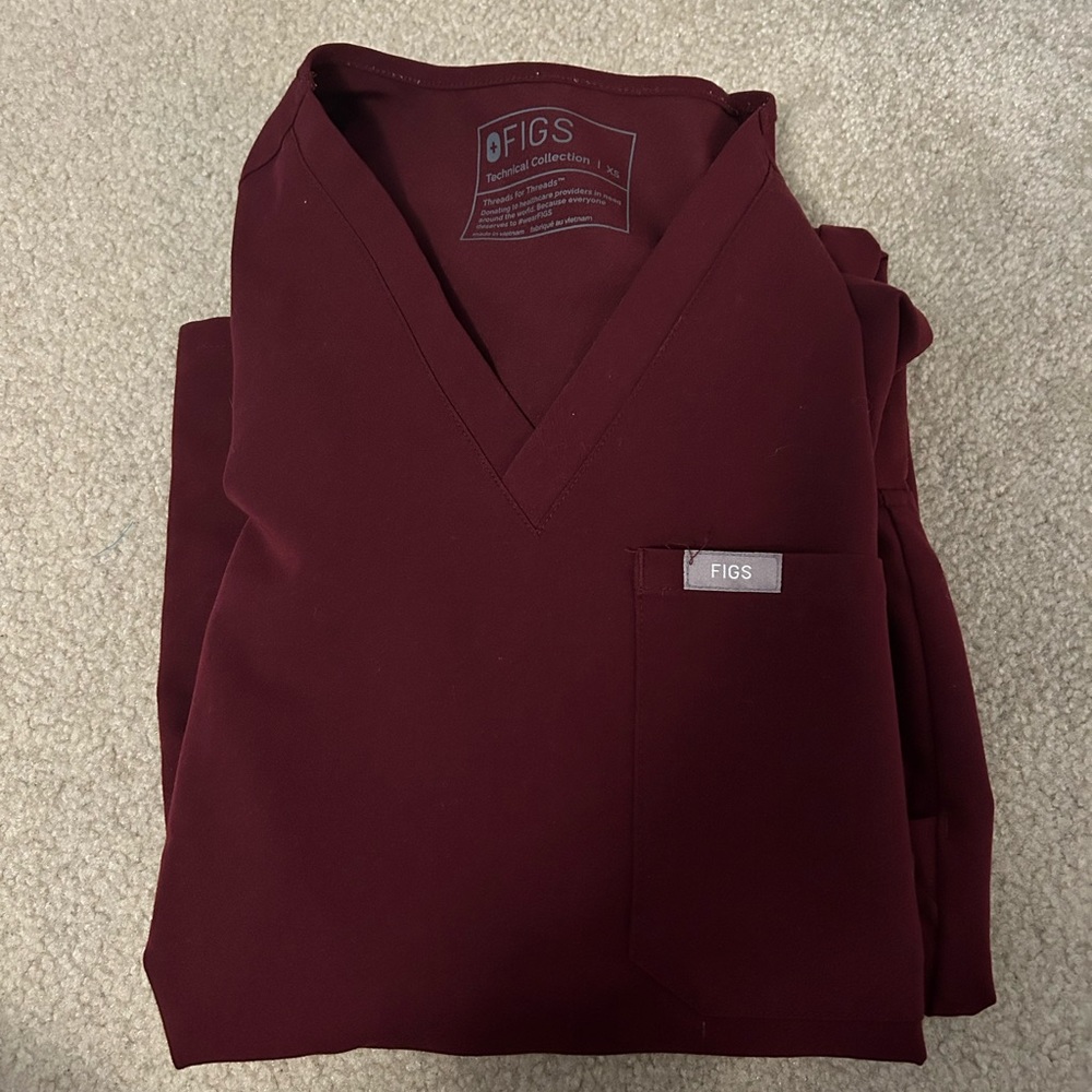 Figs Catarina One Pocket Scrup Top